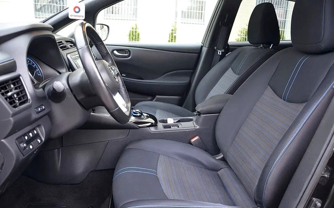 Nissan Leaf cena 64900 przebieg: 105236, rok produkcji 2018 z Radom małe 379